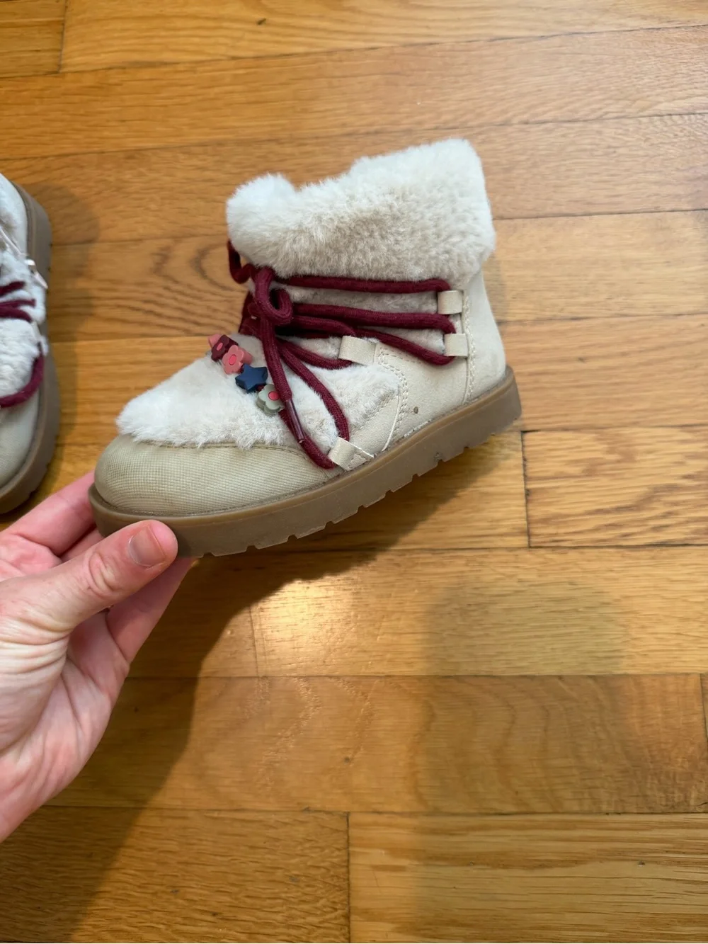 Zara Beige Faux-Fur Kids Boot with Burgundy Laces and Flower Trim- NEVER WORN